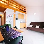 شقة In With Sea View, Balcony, Air Conditioning, Wifi 4167-5
