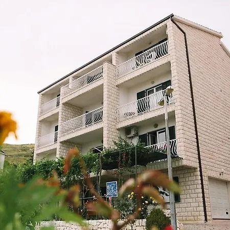 In With Sea View, Balcony, Air Conditioning, Wifi 4167-5 Appartement *