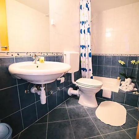 Lejlighed In With Sea View, Balcony, Air Conditioning, Wifi 4167-5 *
